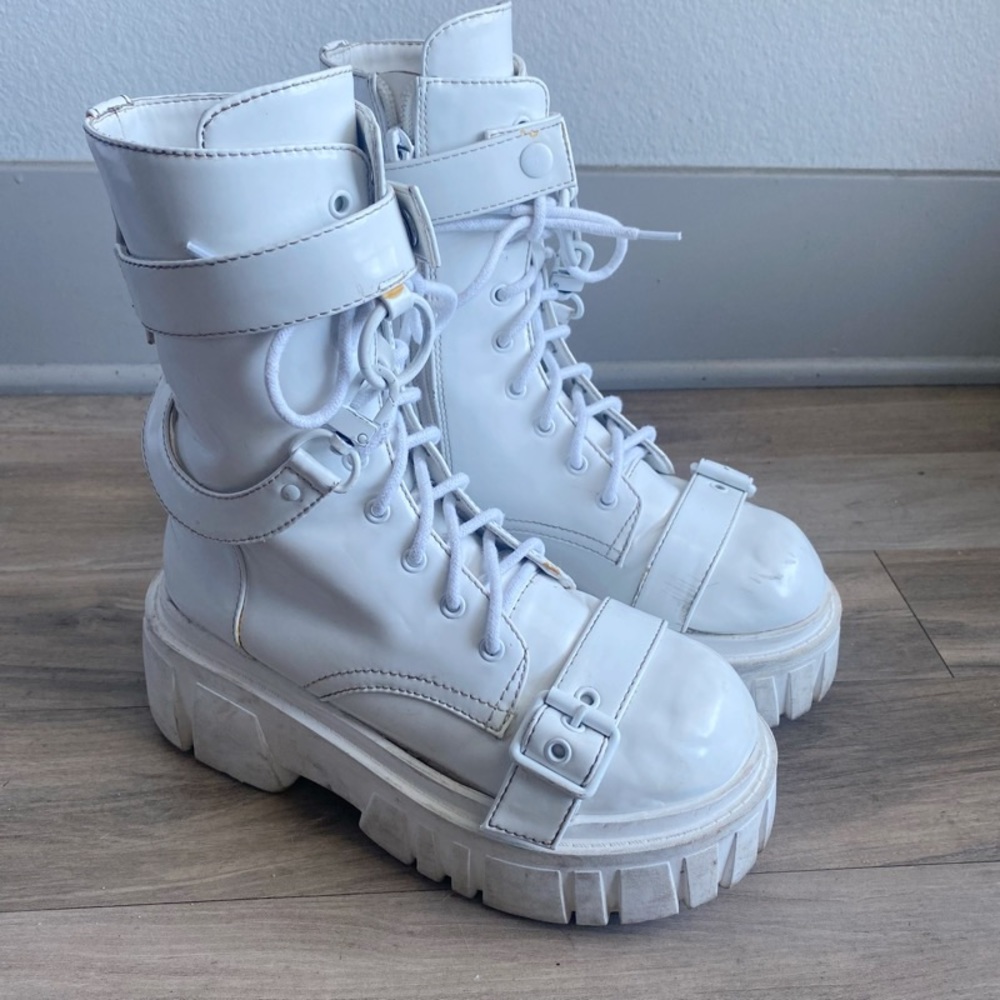 Current Mood Rotten Truth Platform Boots